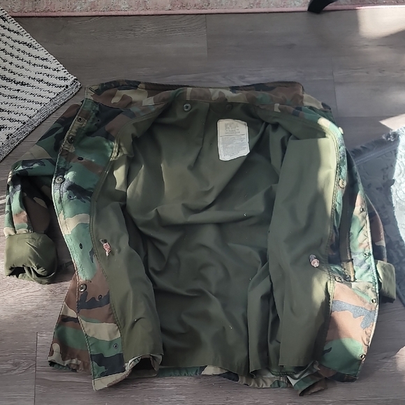 🪖CHANEL Camouflage Jacket with Metallic Accents - Picture 13 of 16